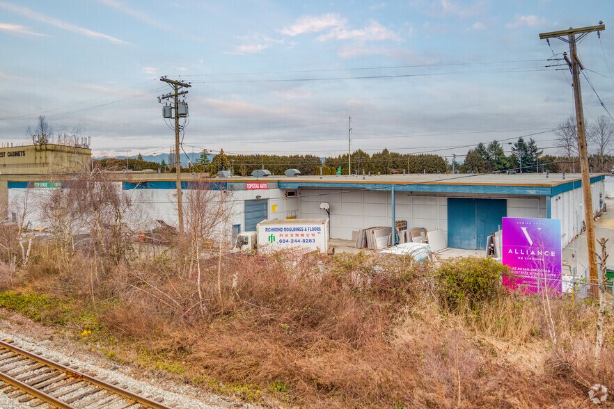 4691 Vanguard Rd, Richmond, BC à louer - Photo de l’immeuble – Image 3 sur 4
