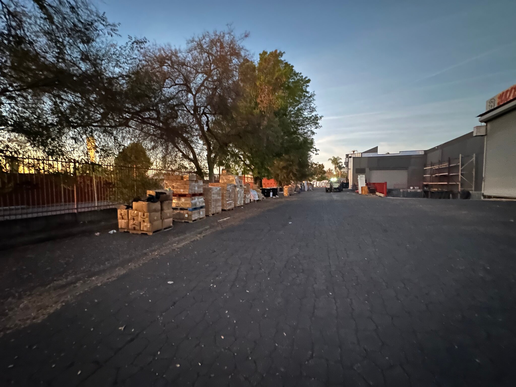 18409 E Valley Blvd, City of Industry, CA à louer Photo principale– Image 1 sur 31