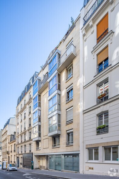 Local commercial dans Paris à louer - Photo principale – Image 1 sur 1