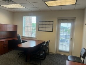 101 Charles St, La Plata, MD à louer Photo intérieure– Image 1 sur 4