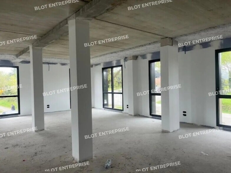 Bureau dans Vannes à louer - Photo de l’immeuble – Image 3 sur 6