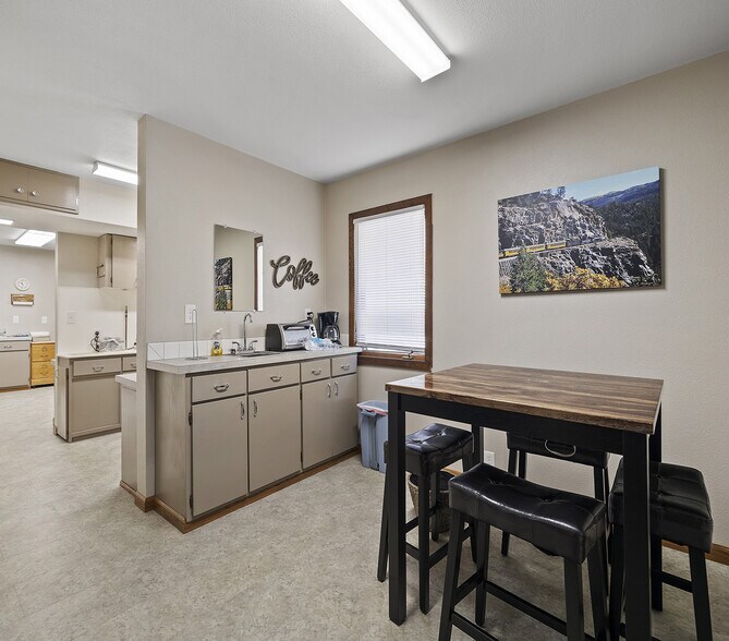 1513 Riverside Ave, Fort Collins, CO à vendre - Photo intérieure – Image 2 sur 9