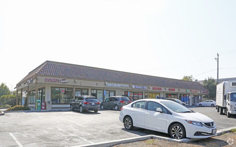 206-242 N Abel St, Milpitas, CA à louer - Photo principale – Image 1 sur 3