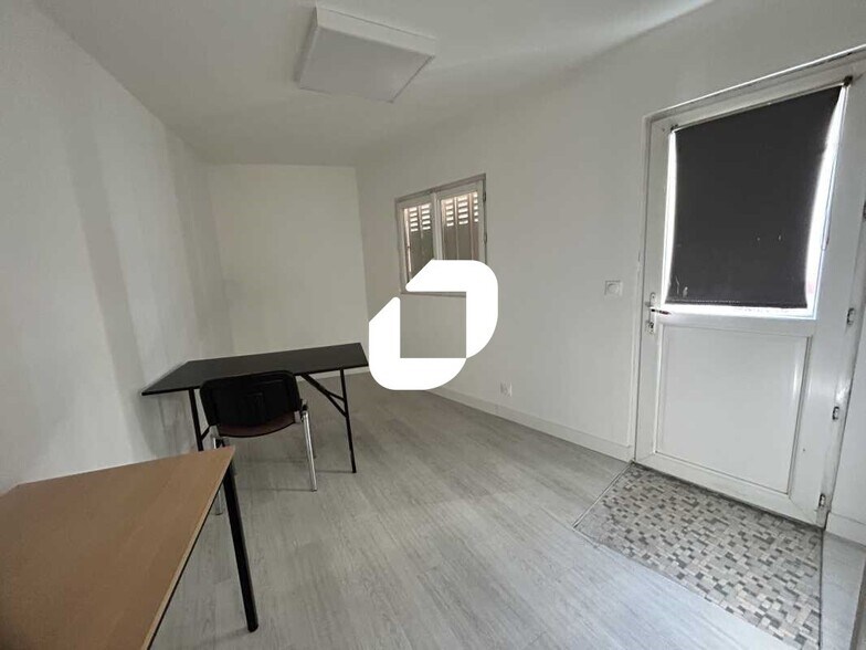 Bureau dans Argenteuil à louer - Photo intérieure – Image 2 sur 9