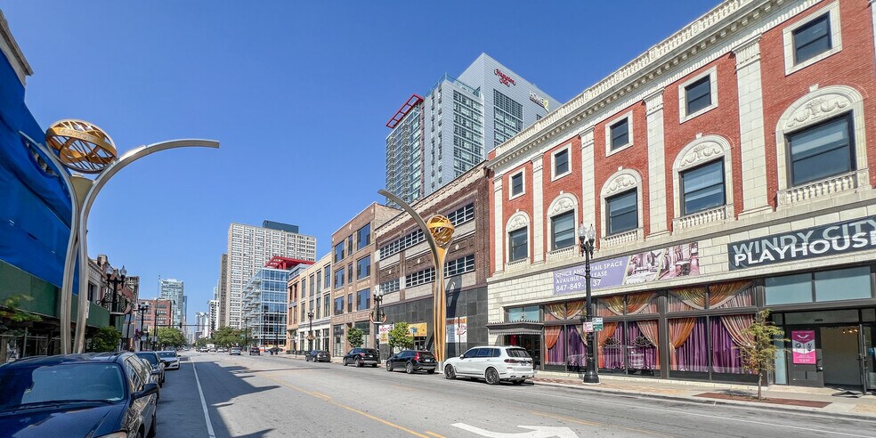 2215 S Michigan Ave, Chicago, IL à vendre - Photo de l’immeuble – Image 3 sur 22