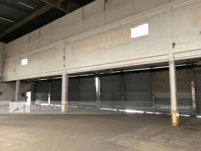 Plus de détails pour Industriel/Logistique à louer