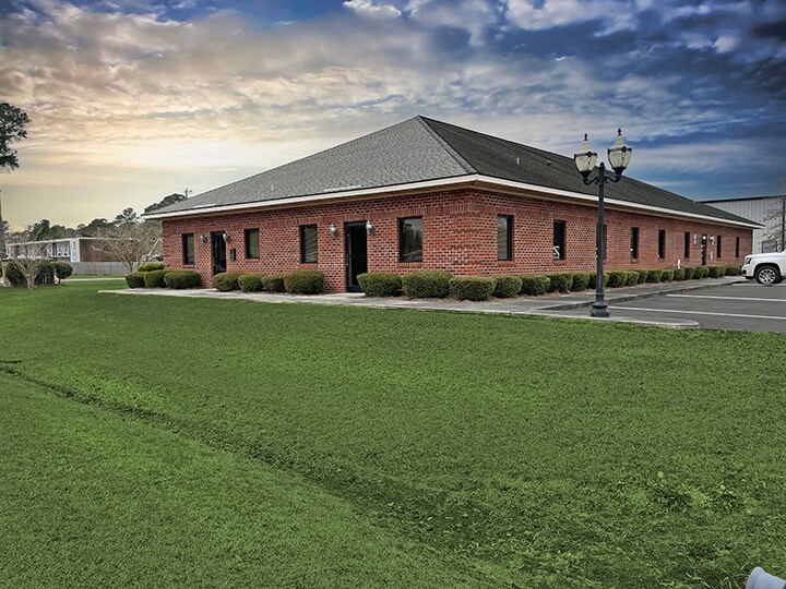 2208 James B White Hwy N, Whiteville, NC à vendre - Photo principale – Image 1 sur 10