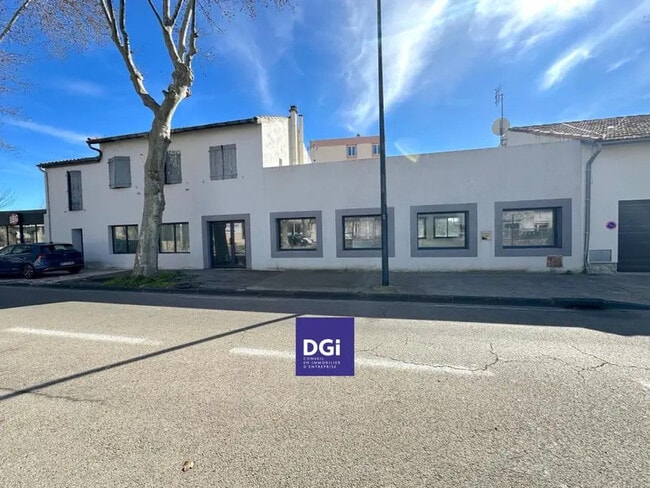Plus de détails pour Local commercial à louer