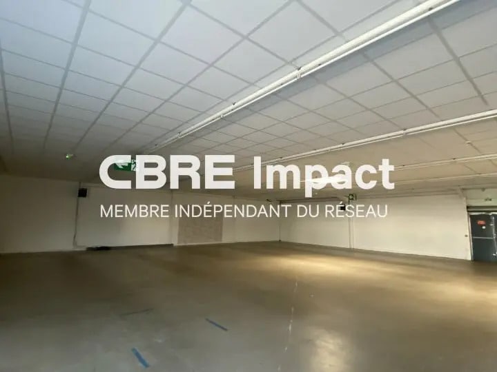 Local commercial dans Montceau-les-Mines à louer - Photo intérieure – Image 2 sur 4