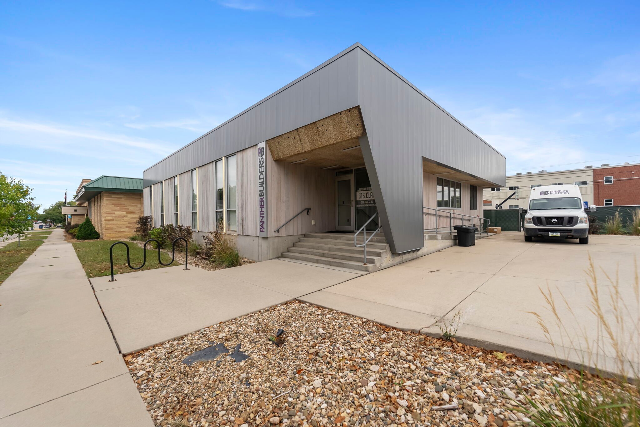 616 Clay St, Cedar Falls, IA à vendre Photo principale– Image 1 sur 12