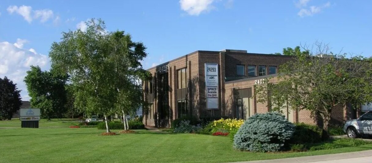 24293 Telegraph Rd, Southfield, MI à vendre Photo principale– Image 1 sur 9