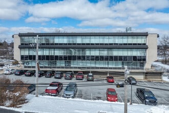 355 N 21st St, Camp Hill, PA à louer Photo de l’immeuble– Image 2 sur 5