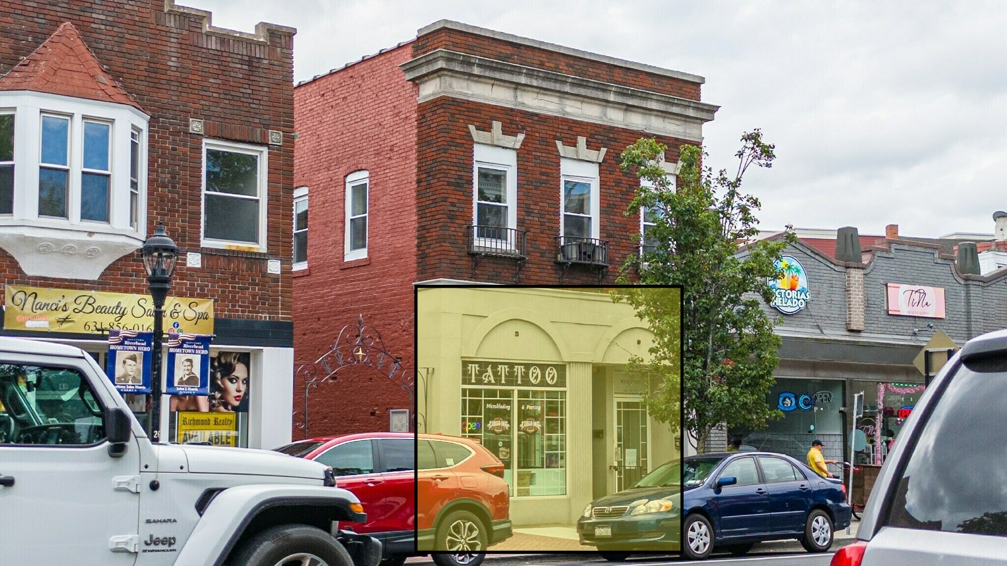 41 E Main St, Riverhead, NY à louer Photo principale– Image 1 sur 8