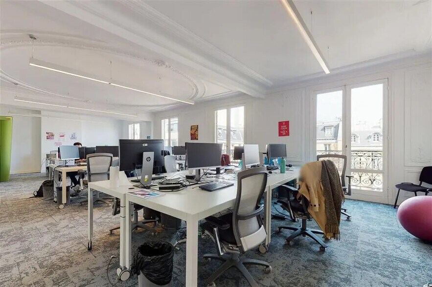 Bureau dans Paris à louer - Photo de l’immeuble – Image 1 sur 9