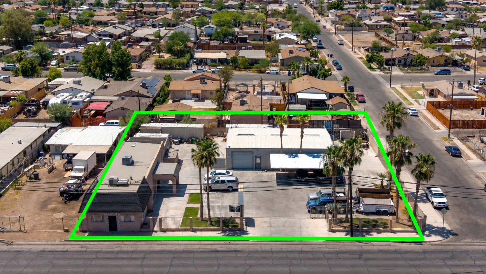 321 E Main St, El Centro, CA à vendre Aérien– Image 1 sur 30