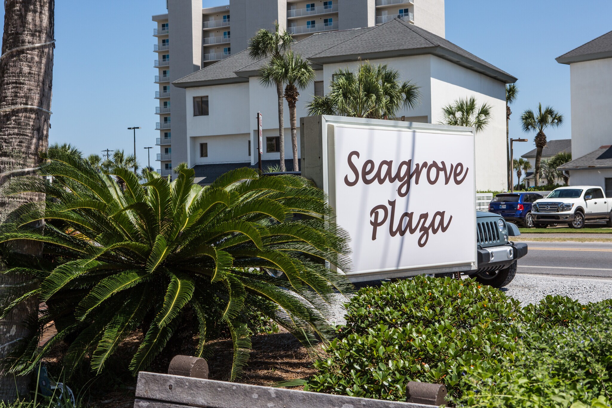 3723 E County Highway 30A, Santa Rosa Beach, FL à louer Photo de l’immeuble– Image 1 sur 7