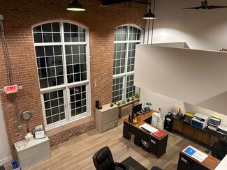 Plus de détails pour 70 Moshassuck Rd, Lincoln, RI - Local d'activités à louer