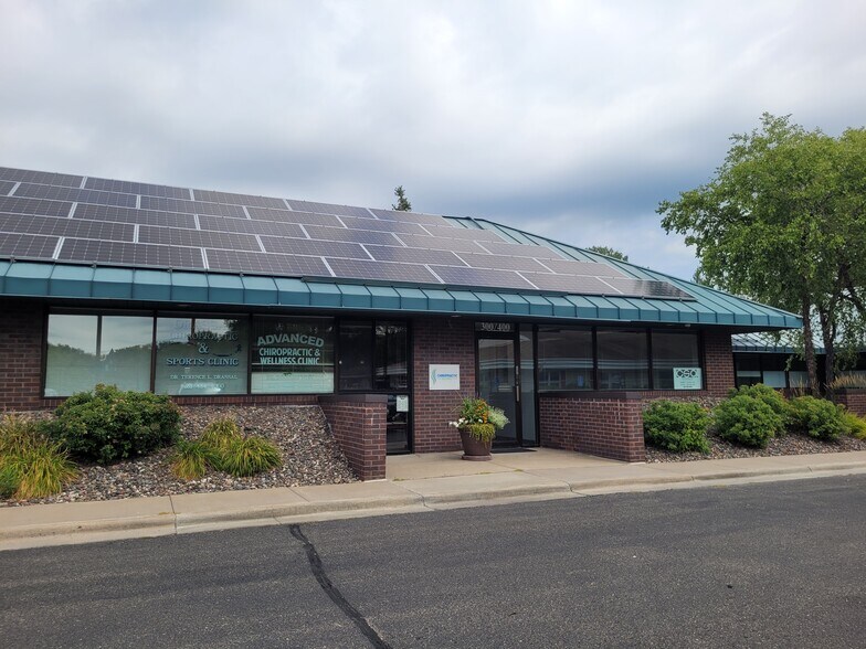 3434 N Lexington Ave, Shoreview, MN à louer - Photo de l’immeuble – Image 1 sur 17