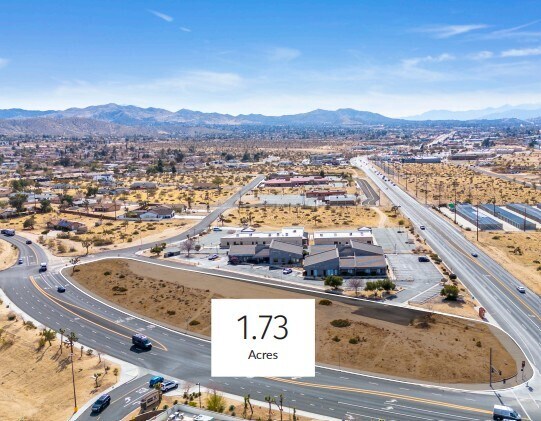 58485 29 Palms Hwy, Yucca Valley, CA à vendre - Photo principale – Image 1 sur 6