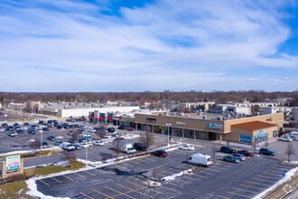 546-584 S Randall Rd, Saint Charles, IL - VUE AÉRIENNE  vue de carte - Image1