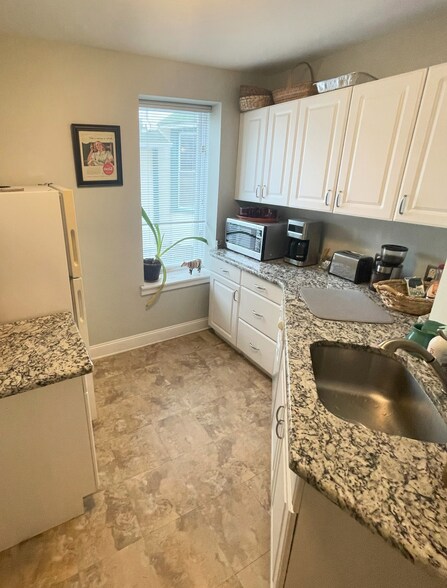 890-892 County Line Rd, Bryn Mawr, PA à vendre - Photo de l’immeuble – Image 3 sur 8