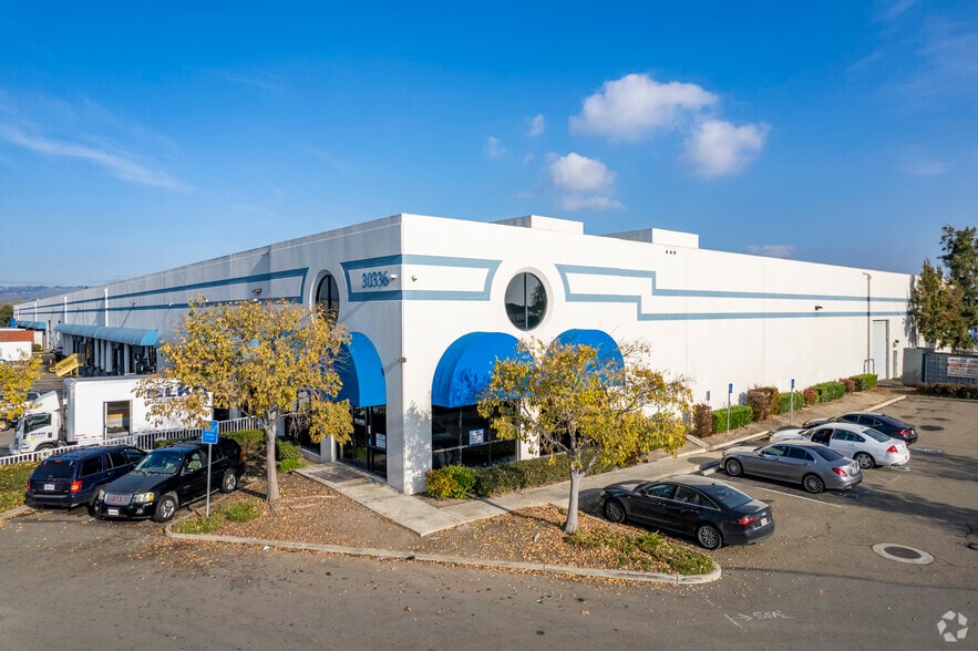 30336-30340 Whipple Rd, Union City, CA à louer - Photo principale – Image 1 sur 10