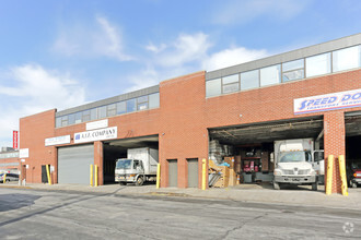 167-55 148th Ave, Jamaica, NY à louer Photo de l’immeuble– Image 1 sur 1