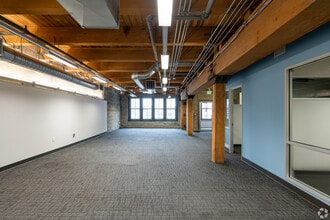 568 1st Ave S, Seattle, WA à louer Photo intérieure– Image 1 sur 4