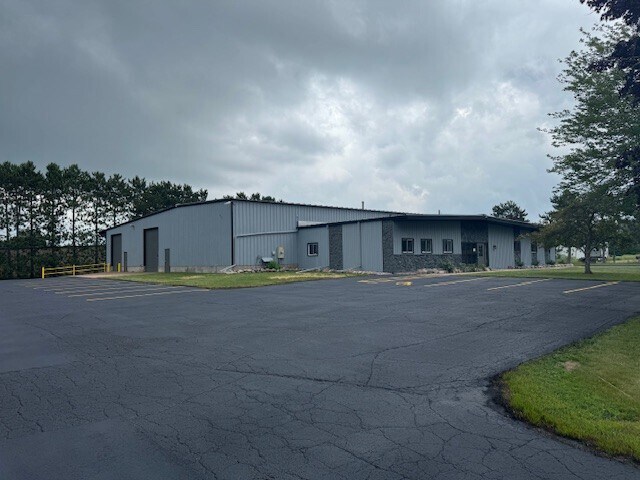 5906 Prairie St, Weston, WI à louer - Photo de l’immeuble – Image 2 sur 8