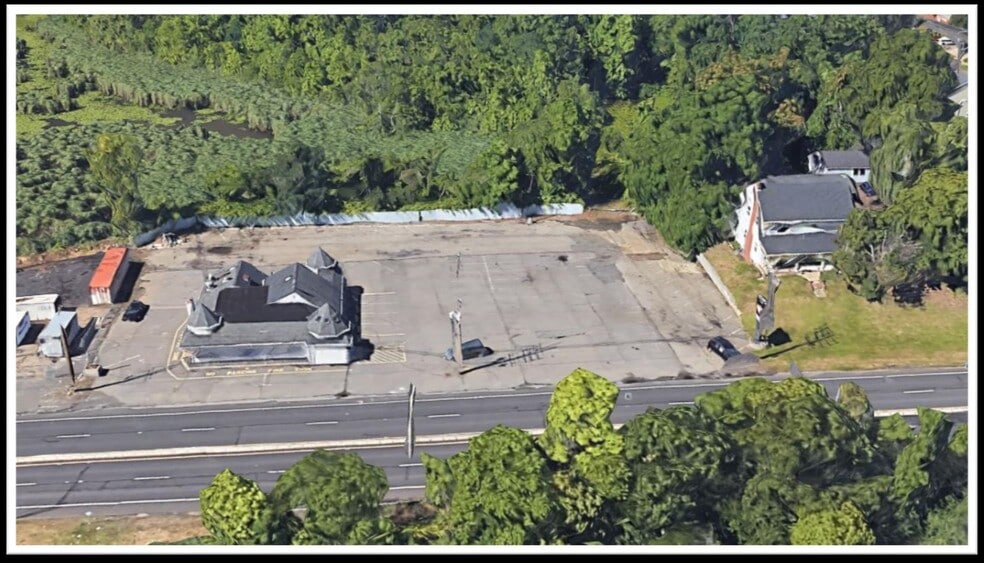 Gentlemen's Club For Sale -1103 Rt-35 S, South Amboy, NJ à vendre - Photo principale – Image 1 sur 5