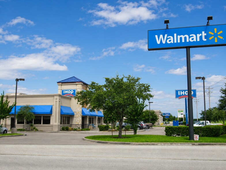 6402 Gulf Fwy, La Marque, TX à louer - Photo de l’immeuble – Image 3 sur 12