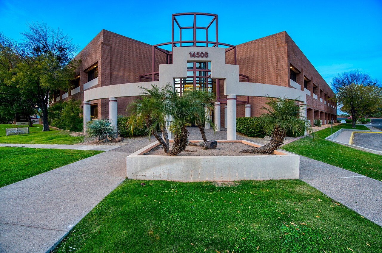 14506 W Granite Valley Dr, Sun City West, AZ à louer Photo de l’immeuble– Image 1 sur 12