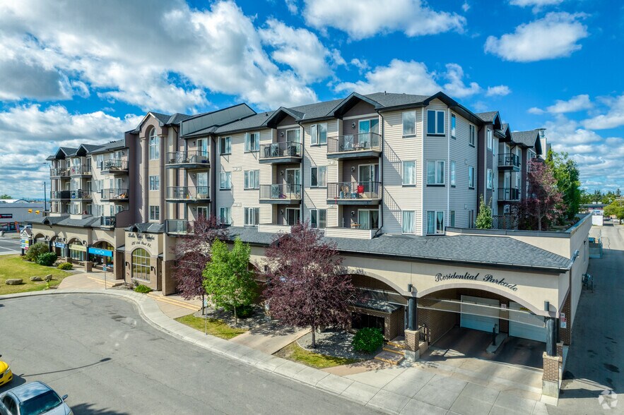 5430 17th Ave SE, Calgary, AB à louer - Photo de l’immeuble – Image 2 sur 23