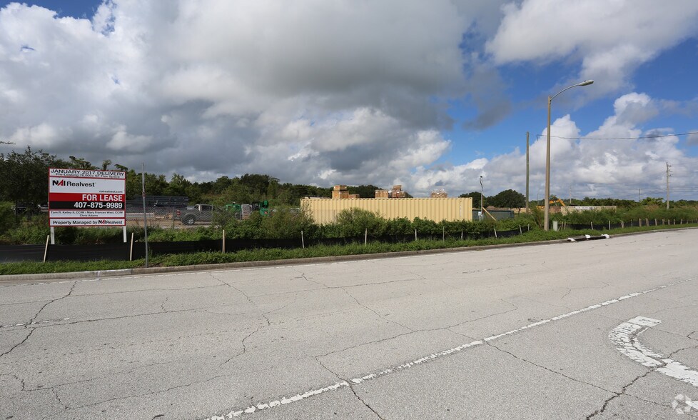 6712 Shadowridge Dr, Orlando, FL à louer - Photo de l’immeuble – Image 3 sur 7