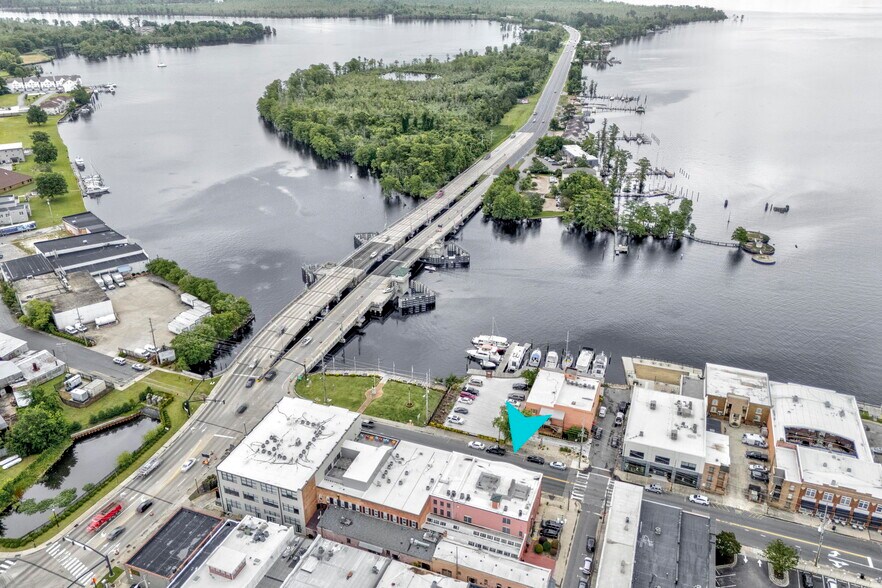 201-207 N Water St, Elizabeth City, NC à vendre - Aérien – Image 3 sur 26