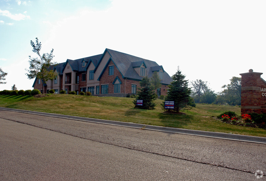 1525 S Grove Ave, Barrington, IL à vendre - Photo de l’immeuble – Image 3 sur 4