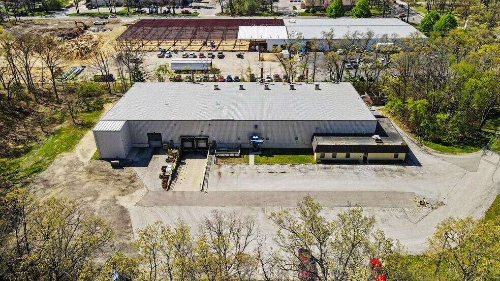 2350 Black Creek Rd, Muskegon, MI à louer - Photo de l’immeuble – Image 2 sur 12
