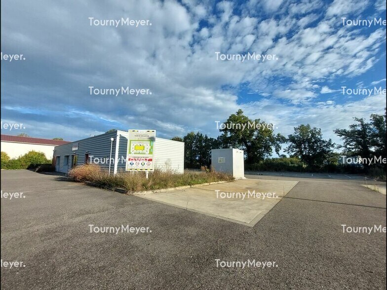 Local d'activités dans Villematier à vendre - Photo de l’immeuble – Image 2 sur 12