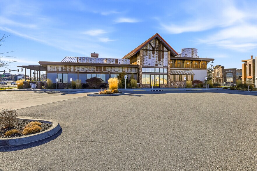 4862 W Hildebrand Blvd, Kennewick, WA à louer - Photo de l’immeuble – Image 1 sur 15