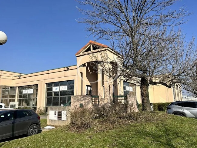 Plus de détails pour Local d’activités à vendre