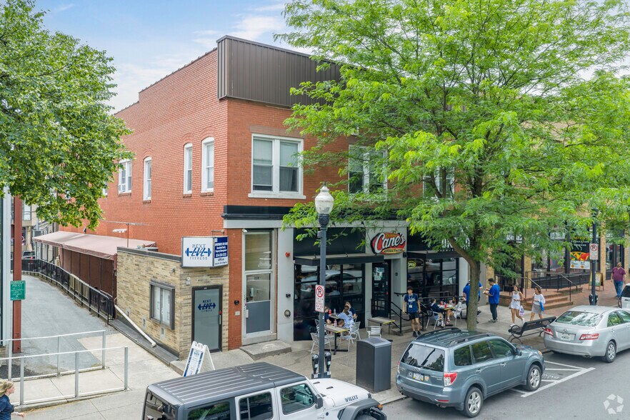 228-232 E College Ave, State College, PA à vendre - Photo de l’immeuble – Image 1 sur 32
