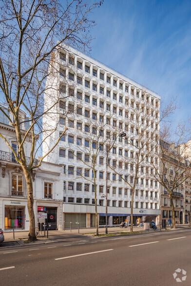 14 Rue Paul-Henri Grauwin, Paris à louer - Photo de l’immeuble – Image 1 sur 9