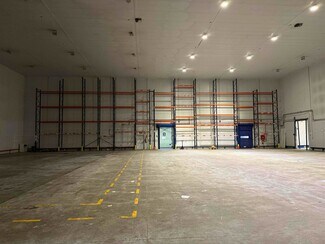 Plus de détails pour Industriel/Logistique à louer