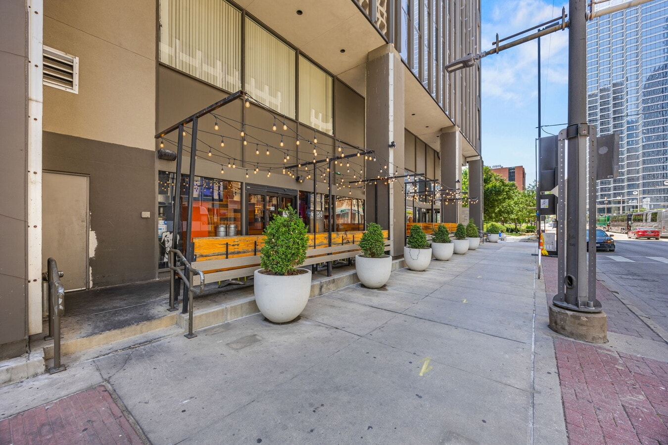 1200 Main, Dallas, TX 75202 - Lot 1 - - Photo intérieure - Image 2 of 12