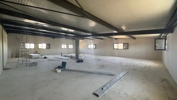 Bureau dans Saint-Estève à louer Photo intérieure– Image 1 sur 2