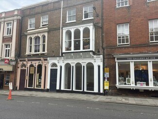 Plus de détails pour 7 High St, Windsor - Bureau, Local commercial à louer