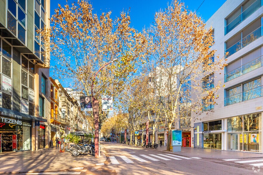 Carrer Rambla, 46, Sabadell, Barcelona à louer - Photo de l’immeuble – Image 2 sur 2