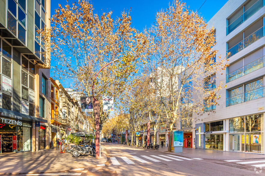 Carrer Rambla, 46, Sabadell, Barcelona à louer - Photo de l’immeuble – Image 3 sur 3