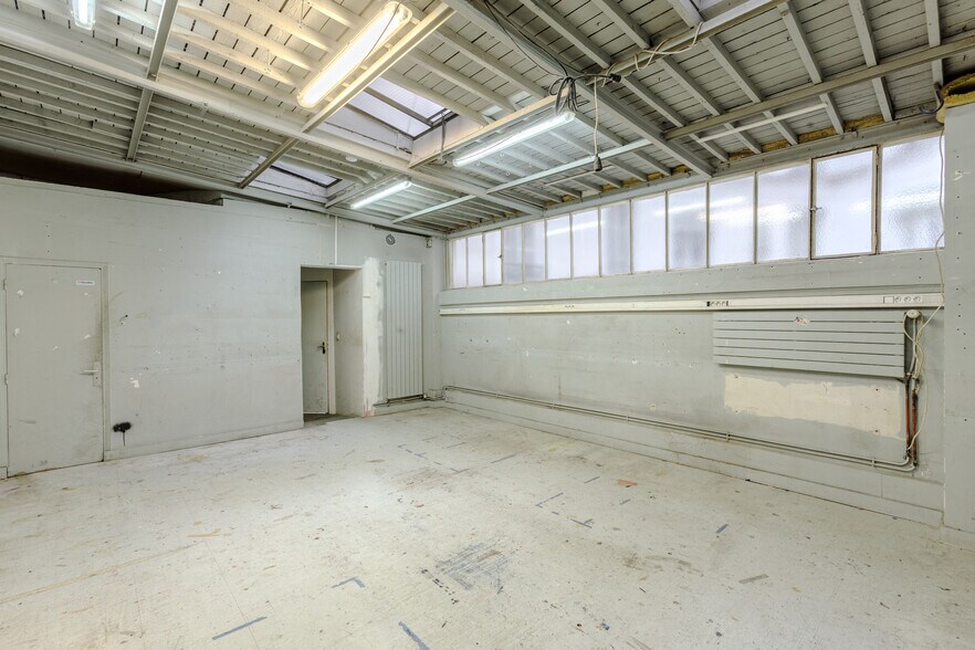 Bureau dans Paris à vendre - Photo de l’immeuble – Image 2 sur 8