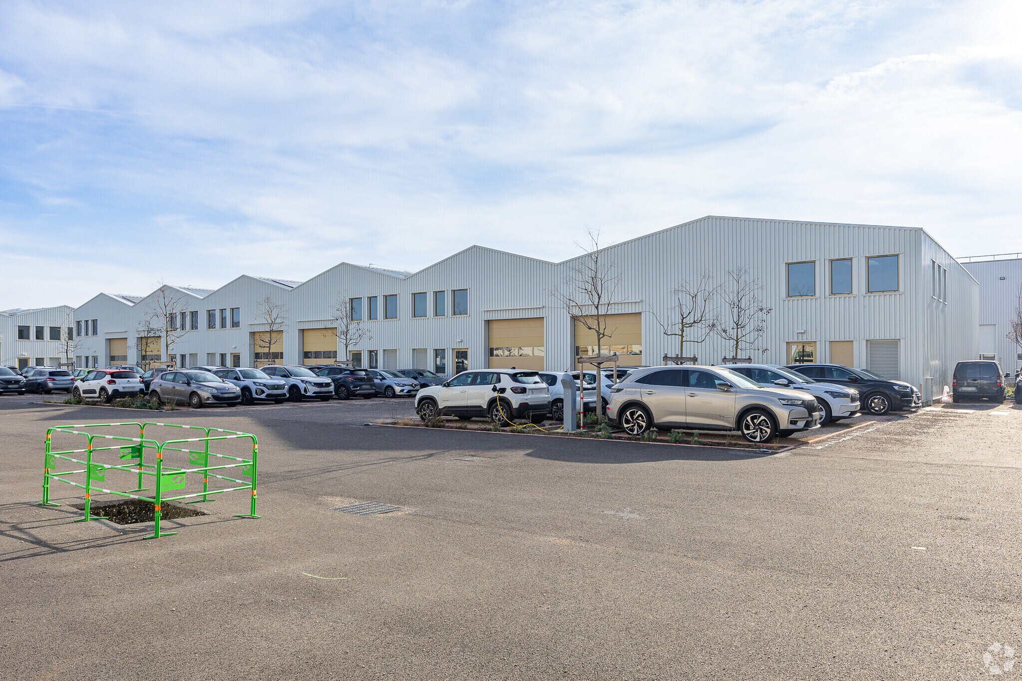 24 Rue Marius Grosso, Vaulx-en-Velin à louer Photo principale– Image 1 sur 3